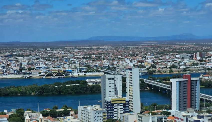 Forte chuva supera 100 mm no Povoado da Tapera, em Petrolina (PE) – Blog  Edenevaldo Alves