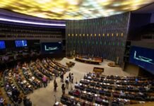 Comissão aprova projeto que estabelece regras para divulgação de imagens de crianças na internet
