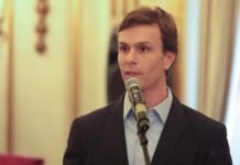 “Não vamos nos intimidar, não é a primeira vez que nos atacam e mancham nosso trabalho”, afirma Miguel Coelho; veja o vídeo