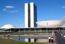 Congresso derruba veto de Lula e flexibiliza repasses de recursos em ano eleitoral