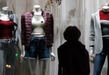 Entenda os direitos do consumidor para trocas de presentes de Natal