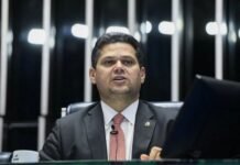 Alcolumbre marca votação da PEC pelo fim da 6×1 para quarta-feira