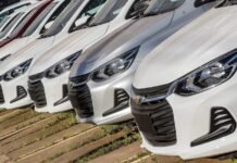 Comissão aprova proposta de recolocação de município e estado nas placas dos carros