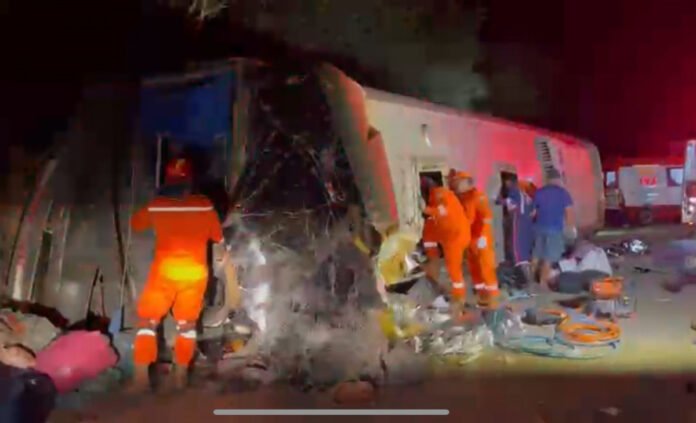 onibus_acidente_saloa-803030