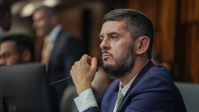 bacellar foto de thiago lontra alerj