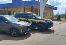 Carro roubado no Recife é recuperado pela PRF em Serra Talhada (PE)