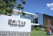 Jair Bolsonaro é internado para ser submetido a cirurgia na quinta