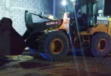 Trator furtado no bairro Nova Juazeiro é encontrado em galpão na BA-210