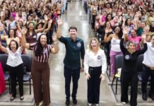 Petrolina (PE): Simão Durando anuncia bônus de R$ 4 mil para professores e secretários escolares comprarem tablets e computadores