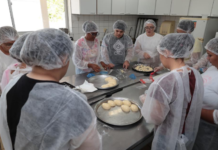 Mulheres de Petrolina (PE) podem aprender a fabricar ovos de Páscoa e transformar talento em renda; saiba como