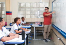 Rede municipal de ensino em Pernambuco é formada por professores temporários, aponta MEC