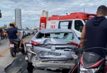 Acidente na Ponte Presidente Dutra deixa trânsito travado entre Petrolina (PE) e Juazeiro (BA)