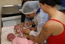 Bebês prematuros começam a receber vacina que previne pneumonia e bronquiolite em Petrolina (PE)