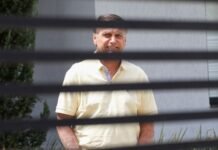 Bolsonaro apresenta melhora, mas segue na UTI com pneumonia bacteriana