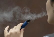 3 em cada 10 estudantes adolescentes usaram cigarros eletrônicos alguma vez na vida, revela IBGE