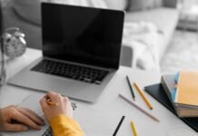 Pernambuco é o segundo estado com mais alunos estudando em tempo integral no ensino médio; veja o ranking no país