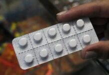 Câmara dos Deputados aprova regras para comercialização de remédios em supermercados