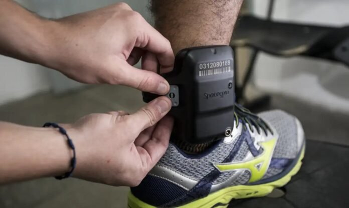 tornozeleira foto de tiago stille gov ceara