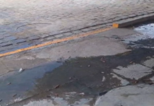 “A água podre está entrando nas casas”, denuncia morador da Rua G do bairro Vale do Grande Rio em Petrolina (PE)