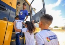 Petrolina (PE): Motoristas e monitores do transporte escolar passam por formação voltada à inclusão