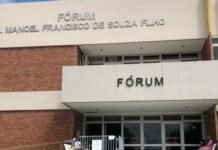 Juiz não reconhece “fundada suspeita” em abordagem policial e rejeita denúncia contra homem com celular roubado em Petrolina (PE); entenda
