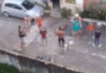 Homem de cueca e com martelo na mão invade casa, agride mulheres e é espancado até a morte em Olinda (PE)