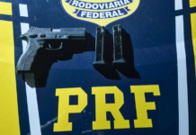 PRF apreende pistola durante fiscalização na BR 428, em Cabrobó (PE)