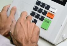 Homem que colou teclas de urna eletrônica nas eleições de 2022 é condenado pelo TRE-PE
