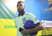 Neymar está fora dos amistosos da Seleção Brasileira e deve perder estreia na Copa do Mundo