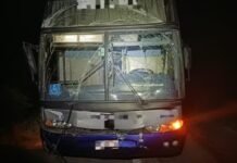 Petrolina (PE): 11 pessoas ficam feridas em acidente envolvendo carro e ônibus universitários de Lagoa Grande
