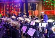 Concerto Junino emociona público com clássicos do forró das antigas na Concha Acústica