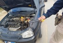 Homem compra carro roubado por R$8,6 mil e é detido pela PRF em Caruaru (PE)