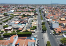 Vazamento no bairro Areia Branca deixa mais de 10 localidades sem água em Petrolina (PE); veja a lista