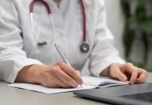 Senado aprova piso salarial de R$ R$ 13.662 para médicos e dentistas