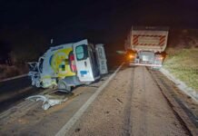 Ouricuri (PE): Três pessoas morrem em acidente com ambulância e carreta; veículo trazia paciente para Petrolina