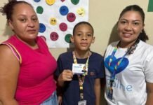 Petrolina realiza emissão de carteirinhas de identificação para pessoas com TEA e fibromialgia