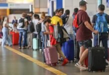 Passagem aérea sobe 0,3% em junho, enquanto preço do querosene avança 57,6%, diz Anac