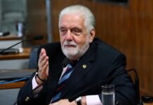 Senador Jaques Wagner promete provar inocência sobre o caso Master