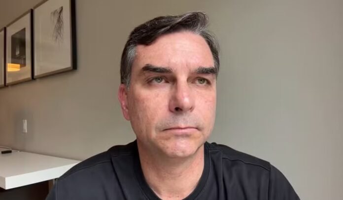 reproduçao youtube flaviobolsonaro