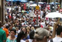 Brasil chega a uma população estimada em 214,2 milhões de habitantes em 2026