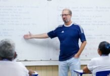Governo de Pernambuco abre matrículas da EJA para o segundo semestre de 2026