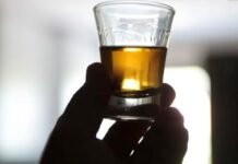 Gosto amargo: ANP propõe substância que denuncia etanol em bebidas clandestinas