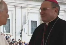 Ex-bispo de Salgueiro (PE) tem encontro com o Papa Leão XIV durante visita em Roma