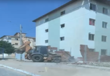 Construções irregulares são demolidas no residencial São Francisco, em Juazeiro (BA)