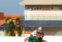 Petrolina vence o 1º de Maio por 3 a 1 e garante classificação antecipada