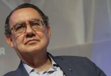 Augusto Cury escolhe Flávio Bolsonaro para apoiar no 2º turno das eleições
