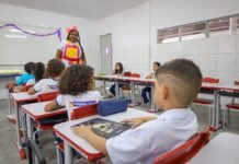 Prefeitura de Petrolina antecipa feriado do Dia dos Professores na Rede Municipal de Educação