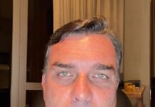 “Não saí do Brasil, saí pelo Brasil”, diz Flávio Bolsonaro