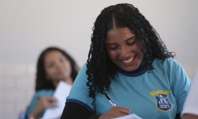 foto angelo miguel mec estudante