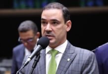 Vicentinho Júnior é eleito governador do Tocantins